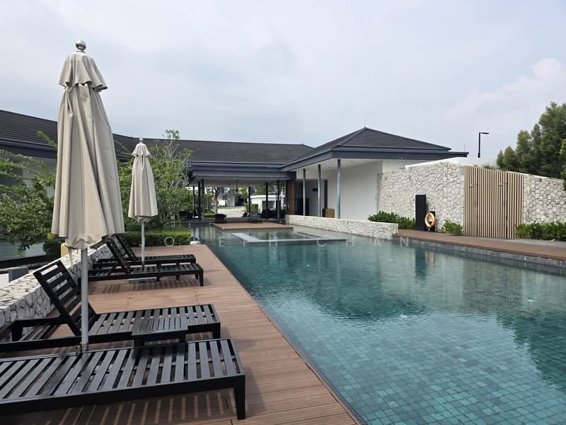 Townhouse for Sale in Setia Alam (Selangor) - Joseph Chan - Pool - PropertyGuru.com.my