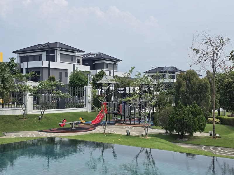 Townhouse for Sale in Setia Alam (Selangor) - Joseph Chan - Exterior - PropertyGuru.com.my
