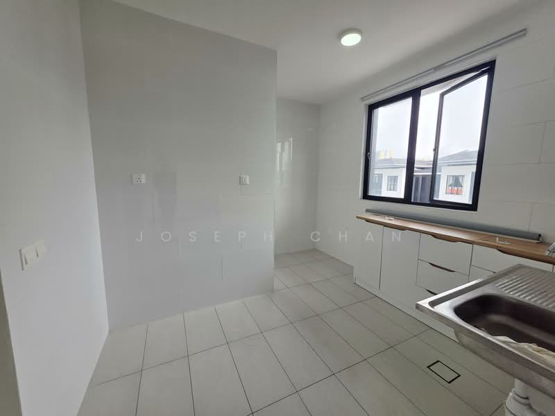 Townhouse for Sale in Setia Alam (Selangor) - Joseph Chan - Kitchen - PropertyGuru.com.my