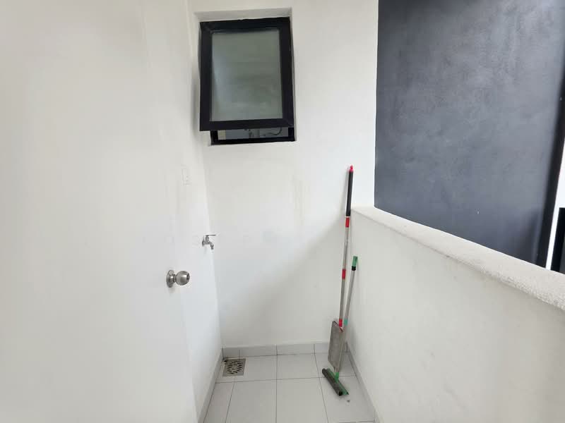 Townhouse for Sale in Setia Alam (Selangor) - Joseph Chan - Yard - PropertyGuru.com.my