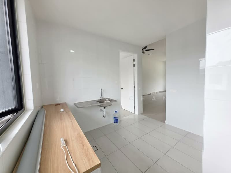 Townhouse for Sale in Setia Alam (Selangor) - Joseph Chan - Kitchen - PropertyGuru.com.my