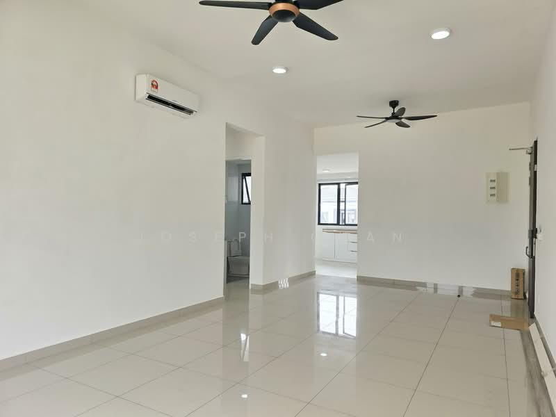 Townhouse for Sale in Setia Alam (Selangor) - Joseph Chan - Living Room - PropertyGuru.com.my