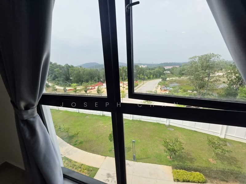 Townhouse for Sale in Setia Alam (Selangor) - Joseph Chan - Master bedroom View - PropertyGuru.com.my