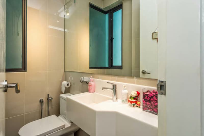 Kondominium untuk Dijual di The LIGHT COLLECTION II - Joyce Tan - Bathroom - PropertyGuru.com.my
