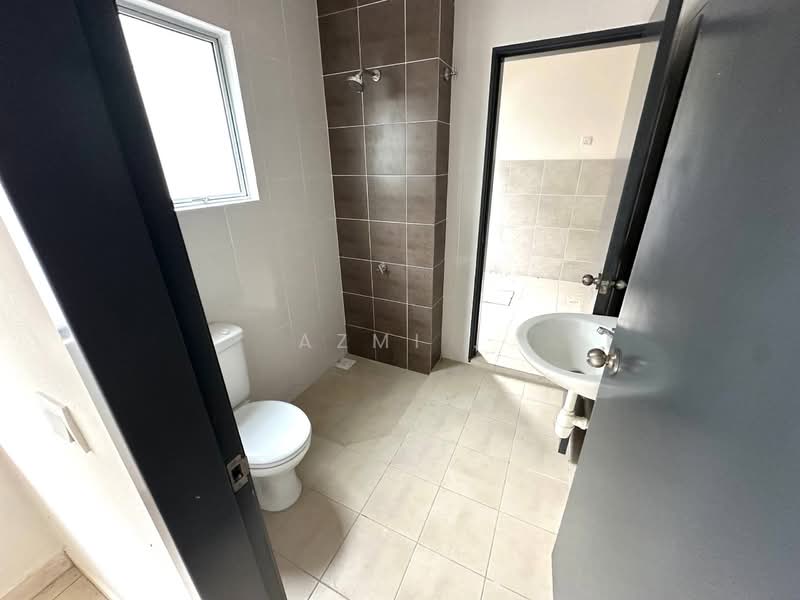 2-storey Terraced House for Sale in Iringan Bayu (Seremban) - Azmi . - PropertyGuru.com.my