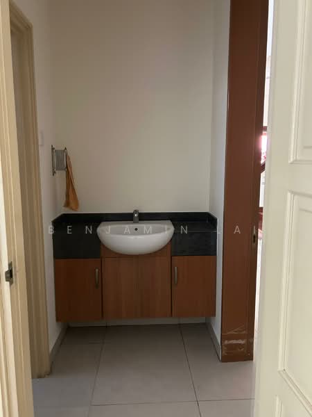 Rumah Berkembar untuk Dijual di Petaling Jaya (Selangor) - Benjamin Lai - Bathroom - PropertyGuru.com.my