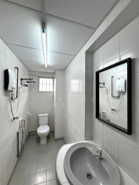 Kondominium untuk Disewa di Seri Cendekia - Chin Chee Meng - Bathroom - PropertyGuru.com.my