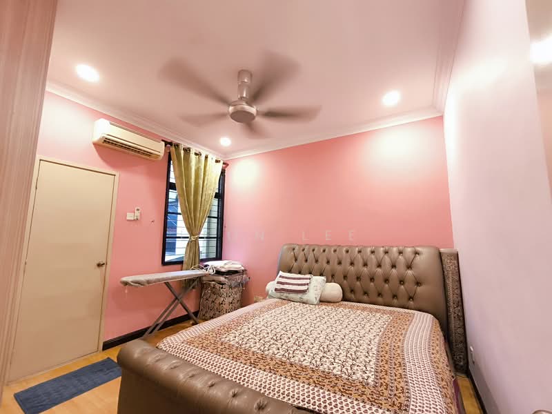 2-storey Terraced House for Sale in Bandar Kinrara Seksyen 6 (Bandar Kinrara) - Leon Lee - Bedroom - PropertyGuru.com.my