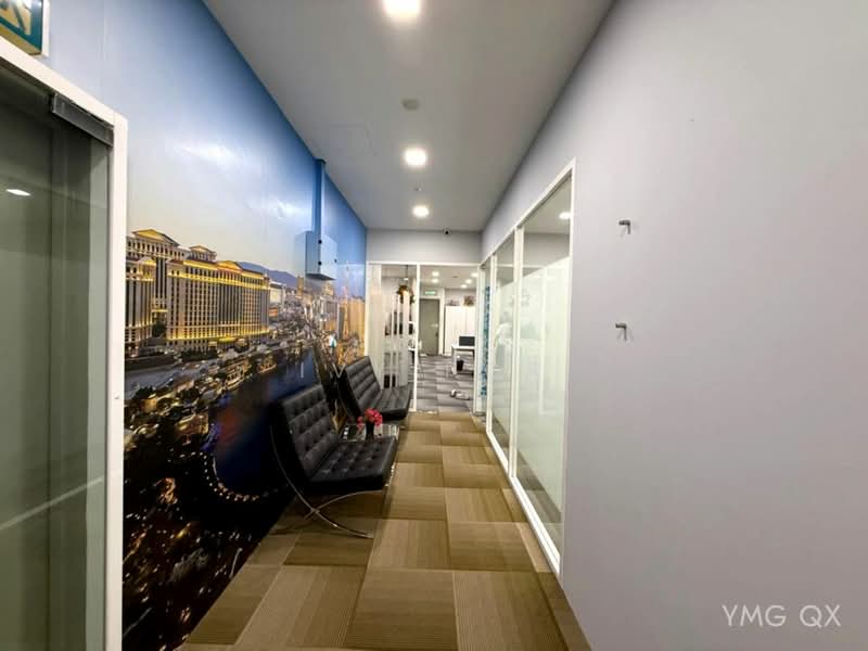 Office for Rent in Klang (Selangor) - Ivy Por - Corridor - PropertyGuru.com.my