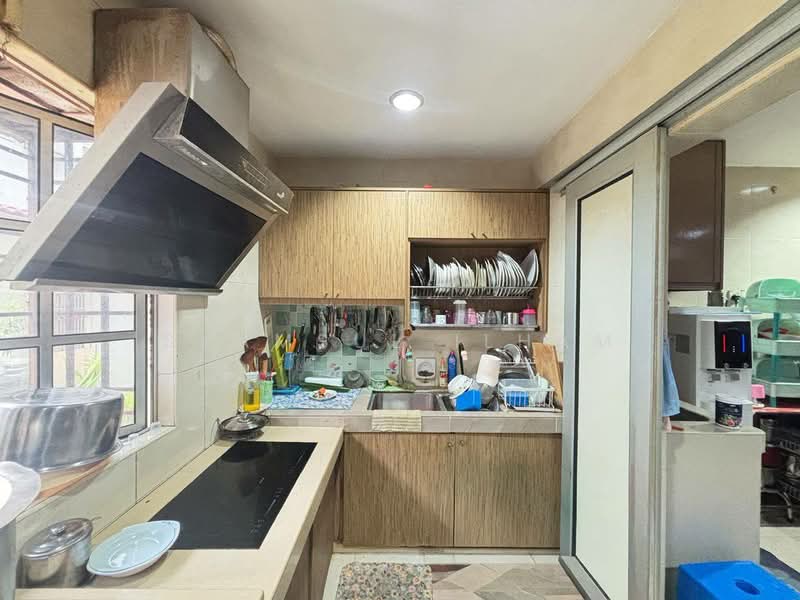 2-storey Terraced House for Sale in Subang (Selangor) - Syamsul Ilham - Kitchen - PropertyGuru.com.my