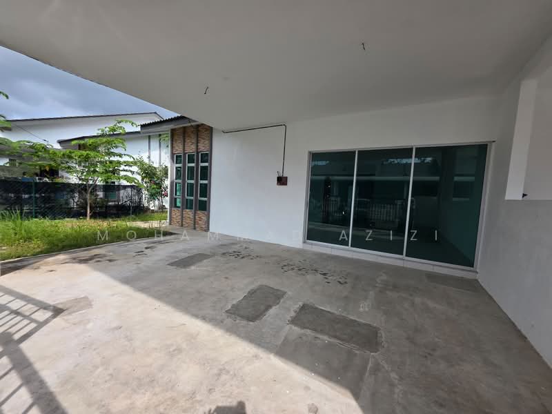 Semi-Detached House for Sale in Kuantan (Pahang) - Mohammad Azizi - PropertyGuru.com.my