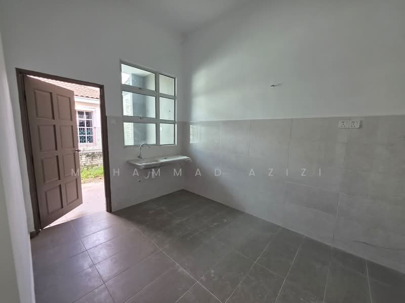 Semi-Detached House for Sale in Kuantan (Pahang) - Mohammad Azizi - PropertyGuru.com.my