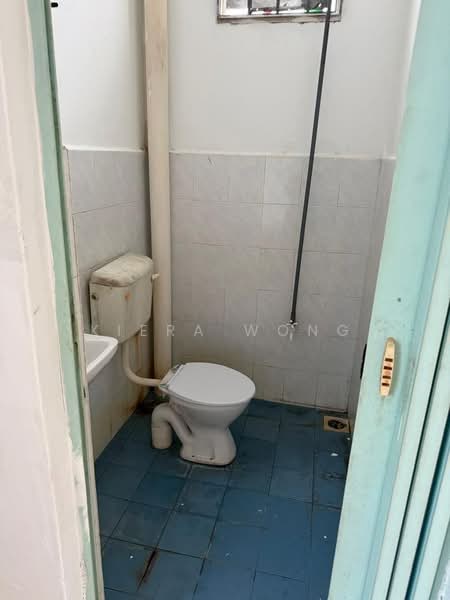 2-storey Terraced House for Sale in Taman Seri Tanjong Minyak (Tanjong Minyak) - Kiera Wong - Bathroom - PropertyGuru.com.my