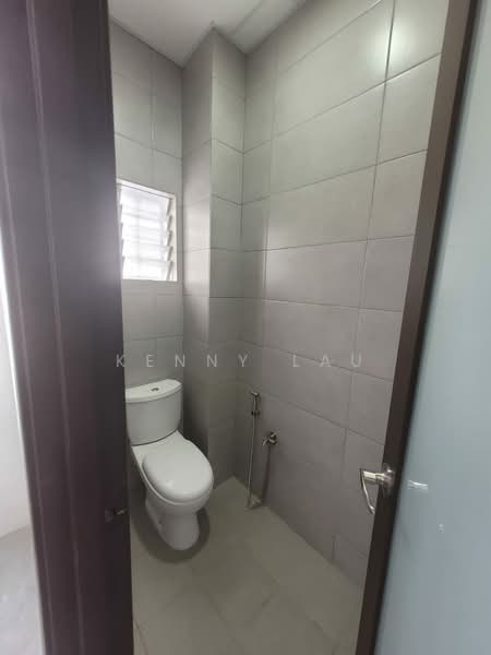 Shop for Rent in Bandar Puteri Puchong (Puchong) - Kenny Lau - Bathroom - PropertyGuru.com.my