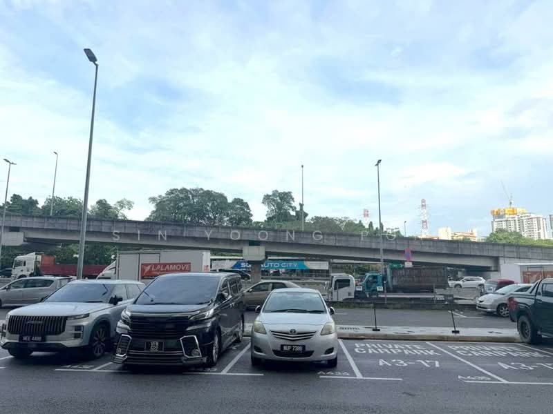 Retail Space for Rent in Salak Selatan (Kuala Lumpur) - Sin Yoong Poh - Car Park - PropertyGuru.com.my