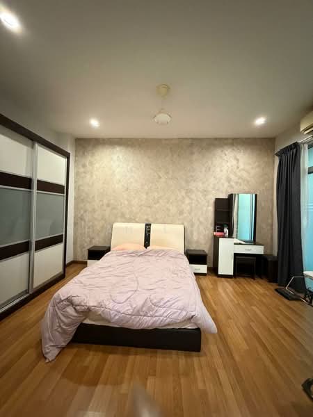 Cluster House for Sale in Taman Kempas Indah (Tebrau) - Shanel Tee - Bedroom - PropertyGuru.com.my