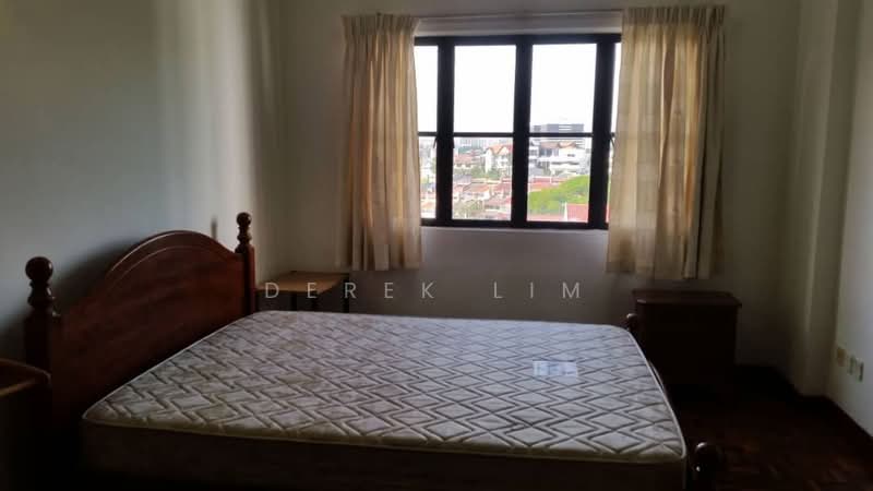 Kondominium untuk Dijual di Tiara Faber - Derek Lim - Bedroom - PropertyGuru.com.my