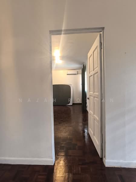 Rumah Flat untuk Disewa di Flat PKNS Seksyen 8 - Najah Roslan - Bedroom - PropertyGuru.com.my