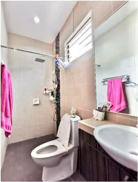 Rumah Teres 2 Tingkat untuk Dijual di Bandar Bukit Raja (Klang) - Zahiruddin Rahman - Bathroom - PropertyGuru.com.my