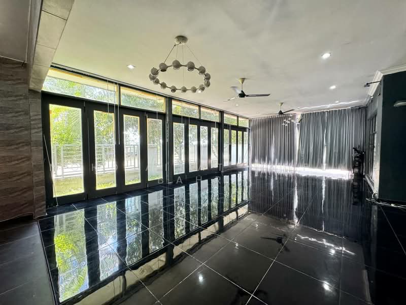 Terraced House for Sale in Bukit Jelutong (Shah Alam) - Mohd Aizat Saiful Bahri - Living Room - PropertyGuru.com.my
