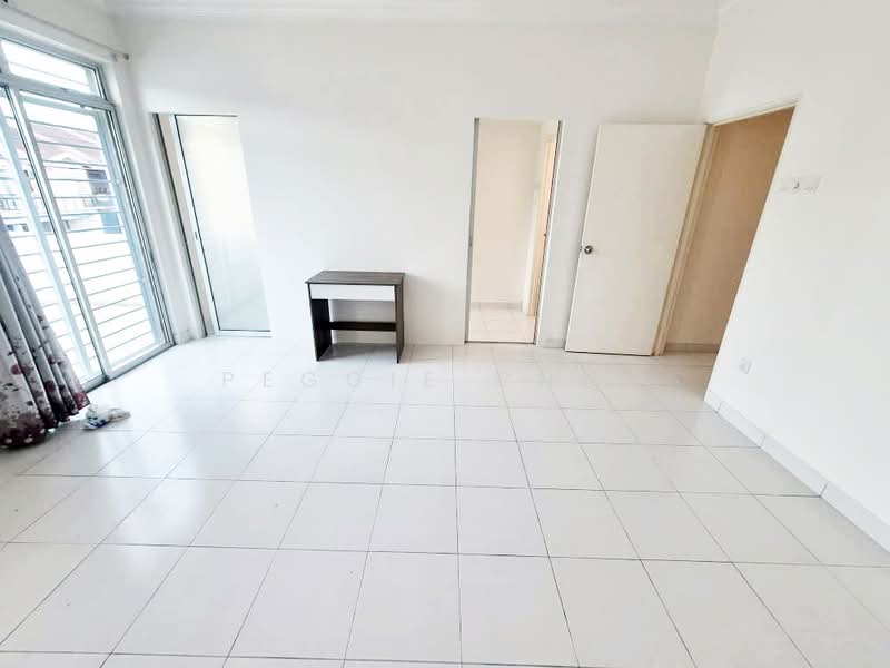 2-storey Terraced House for Sale in Taman JP Perdana (Johor Bahru) - Peggie Chua - Living Room - PropertyGuru.com.my