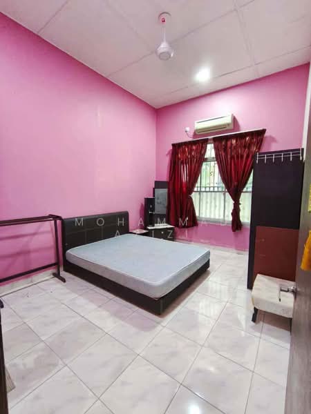 Terraced House for Sale in Kuantan (Pahang) - Mohammad Azizi - Bedroom - PropertyGuru.com.my