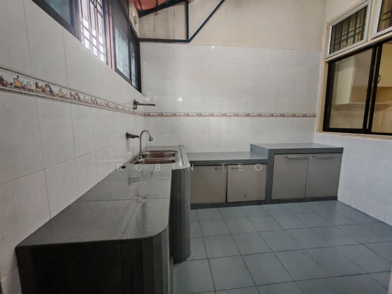 1-storey Terraced House for Sale in Bandar Putra (Kulai) - Robin Teo - Kitchen - PropertyGuru.com.my