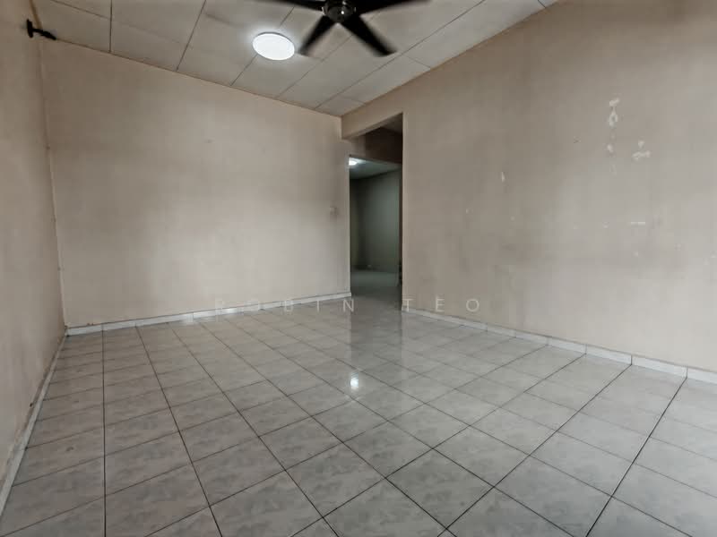1-storey Terraced House for Sale in Bandar Putra (Kulai) - Robin Teo - Interior - PropertyGuru.com.my