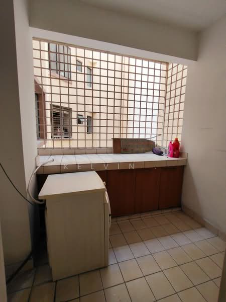 Kondominium untuk Disewa di Casa Indah 1 - Kelvin . - Balcony - PropertyGuru.com.my