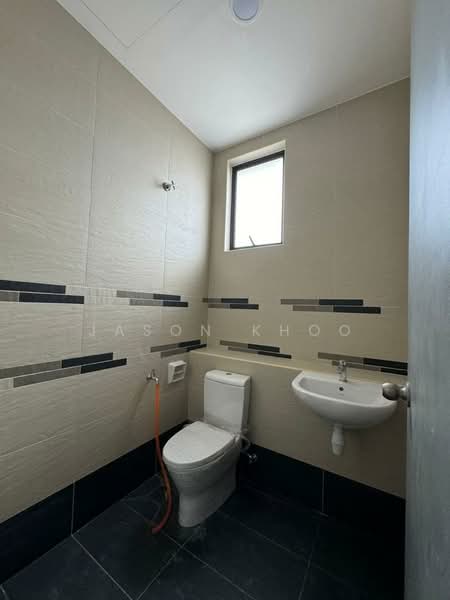 Kilang untuk Disewa di Eco Business Park 1 (Johor Bahru) - Jason Khoo - Bathroom - PropertyGuru.com.my