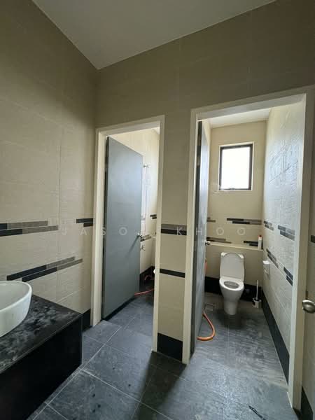 Kilang untuk Disewa di Eco Business Park 1 (Johor Bahru) - Jason Khoo - Bathroom - PropertyGuru.com.my