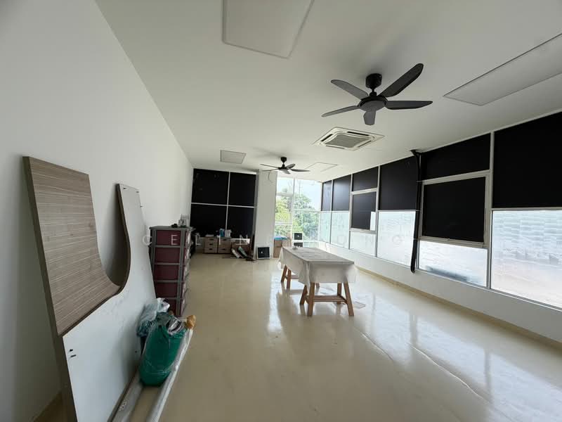 Kilang untuk Dijual di Taman Perindustrian Bukit Serdang (Seri Kembangan) - Celine Yong - Interior - PropertyGuru.com.my