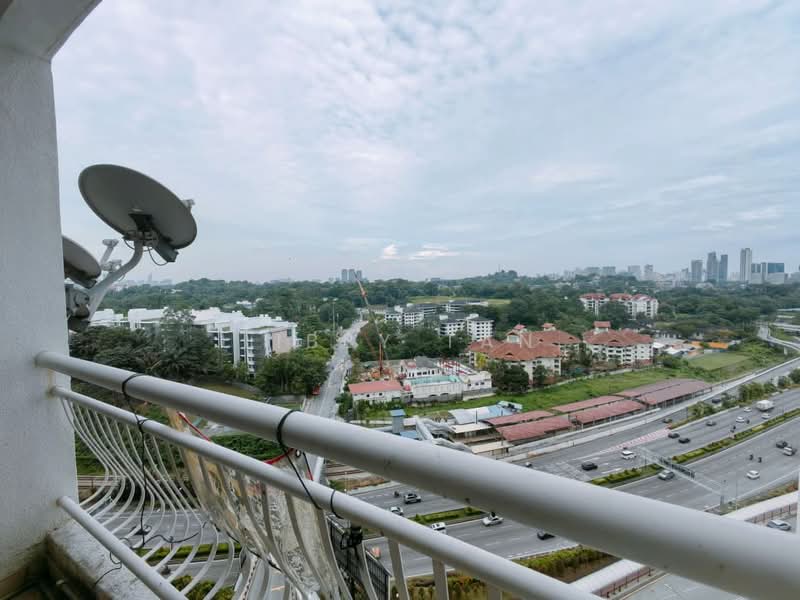 Kondominium untuk Dijual di Villa Putra - Libby Tan - Balcony - PropertyGuru.com.my