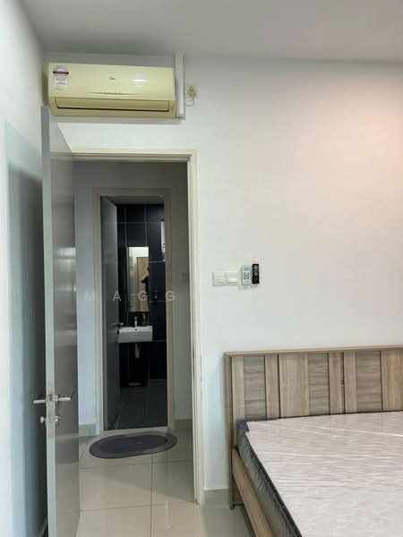 Servis Apartment untuk Dijual di Skysuites @ Meldrum Hills - Maggie Lee - Bedroom - PropertyGuru.com.my