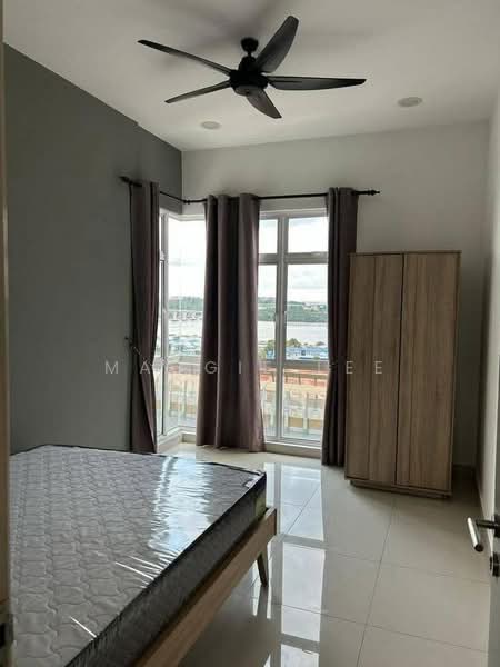 Servis Apartment untuk Dijual di Skysuites @ Meldrum Hills - Maggie Lee - Bedroom - PropertyGuru.com.my