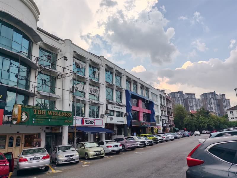Shop for Rent in Bandar Puteri Puchong (Puchong) - Jeno Poon - Exterior - PropertyGuru.com.my