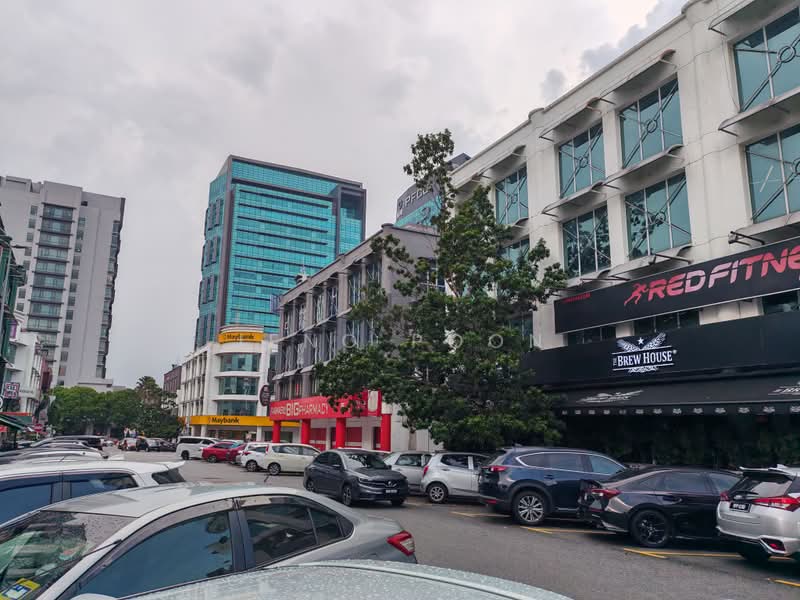 Shop for Rent in Bandar Puteri Puchong (Puchong) - Jeno Poon - Exterior - PropertyGuru.com.my
