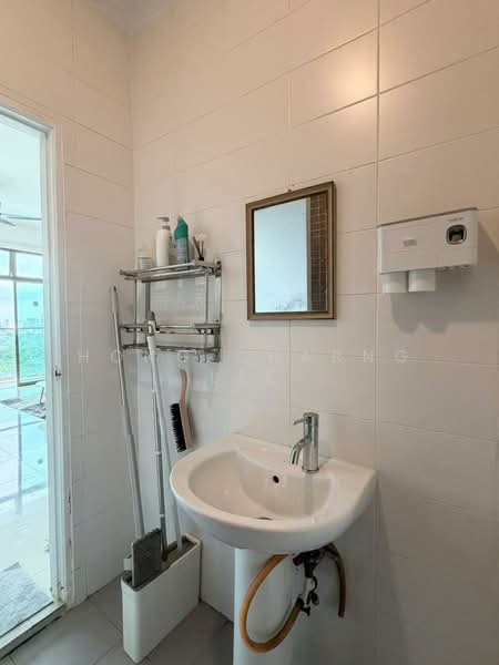 Servis Apartment untuk Disewa di Palazio - Hong Charng Lee - Bathroom - PropertyGuru.com.my