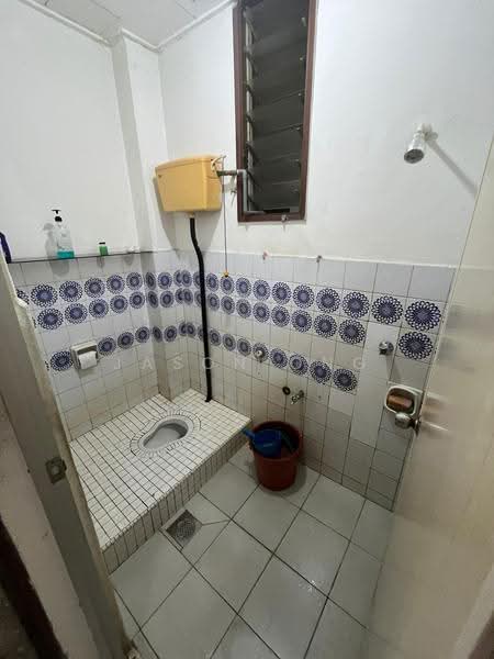 Rumah Teres 2-Tingkat untuk Dijual di Taman Bukit Maluri (Kepong) - Jason Ong - Bathroom - PropertyGuru.com.my