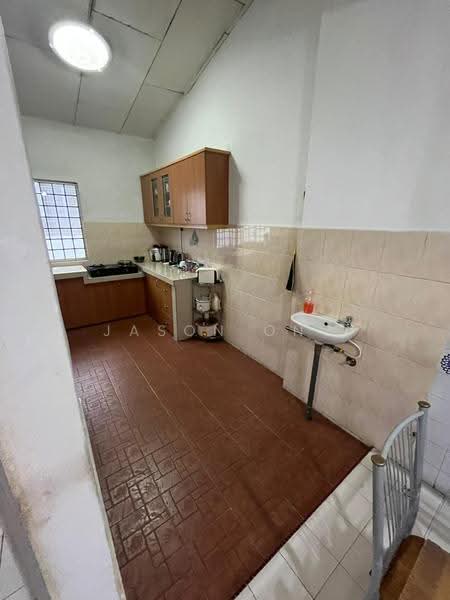 Rumah Teres 2-Tingkat untuk Dijual di Taman Bukit Maluri (Kepong) - Jason Ong - Kitchen - PropertyGuru.com.my