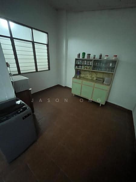 Rumah Teres 2-Tingkat untuk Dijual di Taman Bukit Maluri (Kepong) - Jason Ong - Kitchen - PropertyGuru.com.my