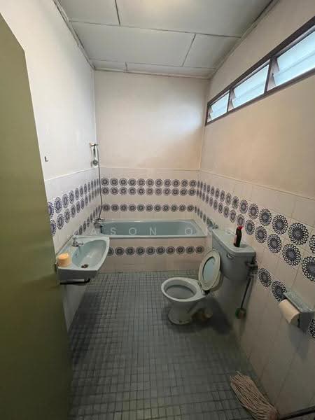 Rumah Teres 2-Tingkat untuk Dijual di Taman Bukit Maluri (Kepong) - Jason Ong - Bathroom - PropertyGuru.com.my