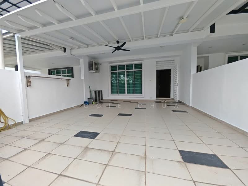Rumah Teres 2 Tingkat untuk Dijual di Taman Kulai Utama (Kulai) - Peggie Chua - Exterior - PropertyGuru.com.my