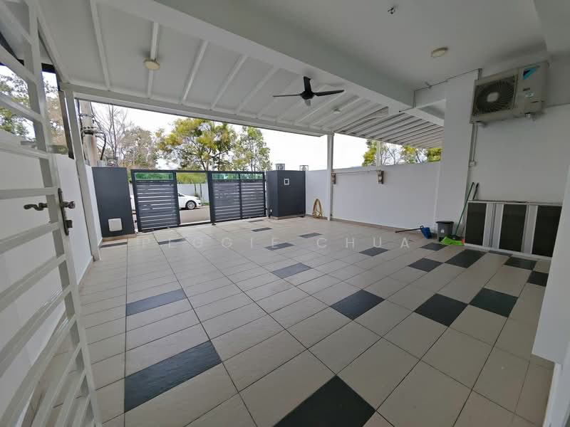 Rumah Teres 2 Tingkat untuk Dijual di Taman Kulai Utama (Kulai) - Peggie Chua - Exterior - PropertyGuru.com.my