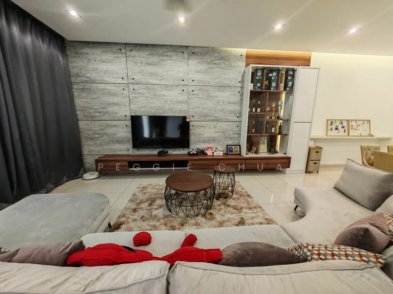 Rumah Teres 2 Tingkat untuk Dijual di Taman Kulai Utama (Kulai) - Peggie Chua - Living Room - PropertyGuru.com.my
