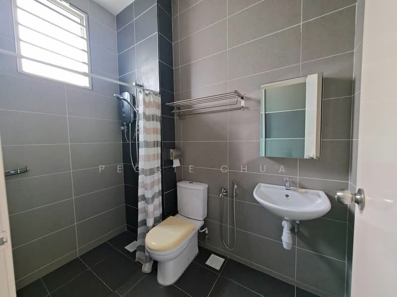 Rumah Teres 2 Tingkat untuk Dijual di Taman Kulai Utama (Kulai) - Peggie Chua - Bathroom - PropertyGuru.com.my