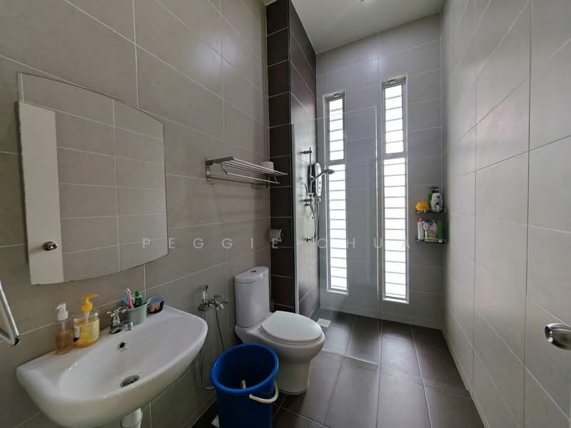 Rumah Teres 2 Tingkat untuk Dijual di Taman Kulai Utama (Kulai) - Peggie Chua - Bathroom - PropertyGuru.com.my