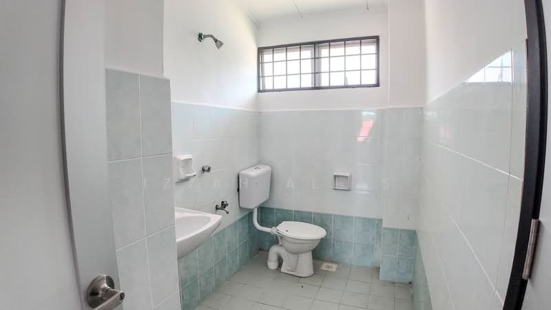 2-storey Terraced House for Sale in Bandar Tasik Kesuma (Beranang) - Izzah Alias - PropertyGuru.com.my
