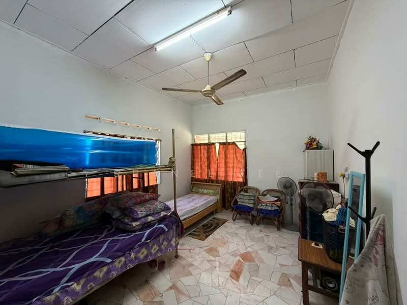 Rumah Banglo untuk Dijual di Kluang (Johor) - Shanel Tee - Bedroom - PropertyGuru.com.my
