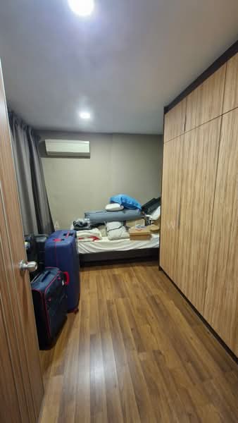 Kondominium untuk Dijual di Casa Desa - Alex Lew - Bedroom - PropertyGuru.com.my